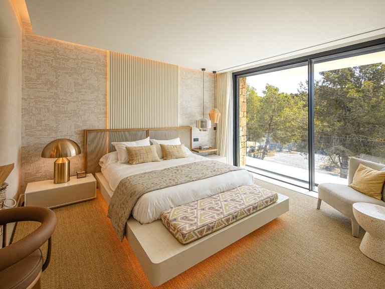 Villa for Sale in Santa Eulalia Del Rio, Balearic Islands 28