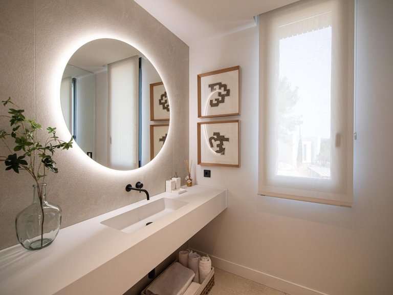 Villa for Sale in Santa Eulalia Del Rio, Balearic Islands 37