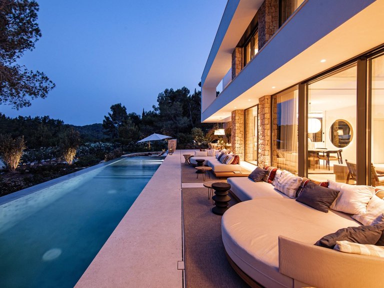 Villa for Sale in Santa Eulalia Del Rio, Balearic Islands 7