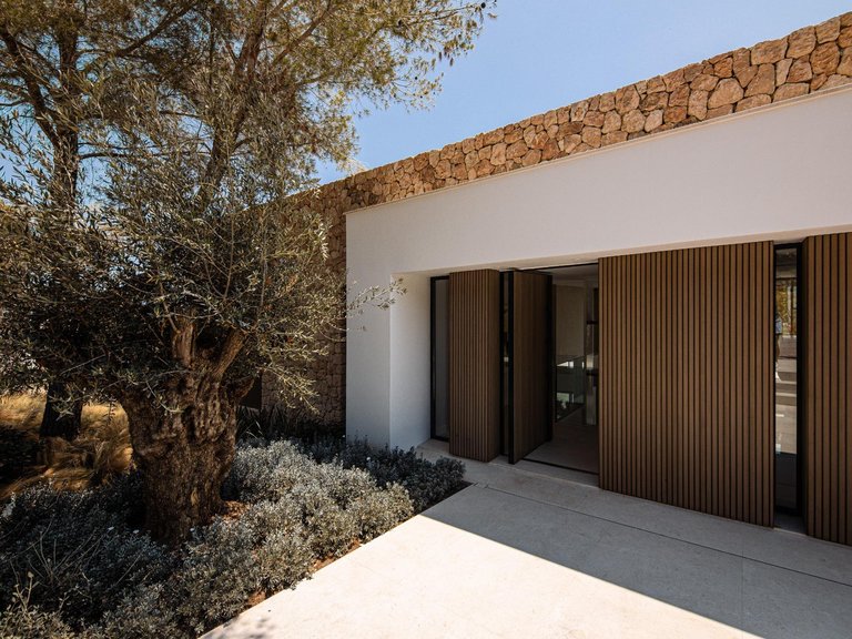 Villa for Sale in Santa Eulalia Del Rio, Balearic Islands 3