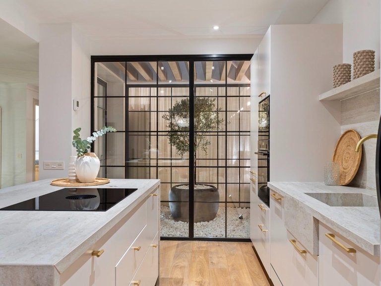 Town House for Sale in Benahavis, Malaga 10