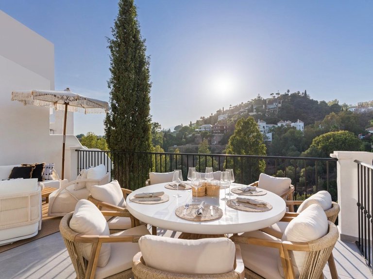 Town House for Sale in Benahavis, Malaga 17