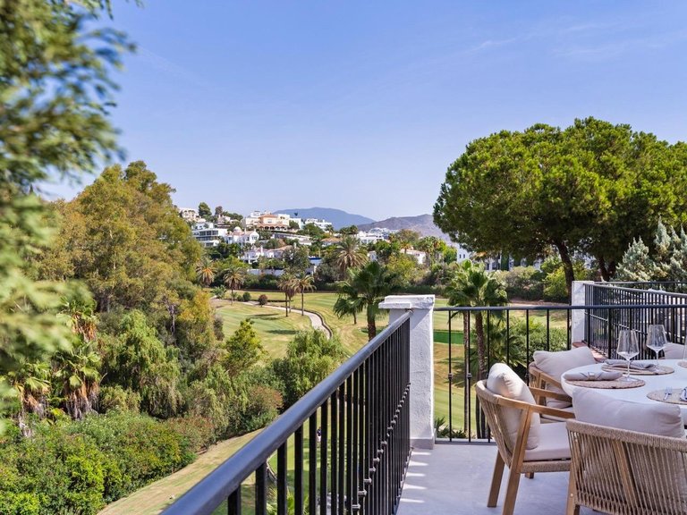Town House for Sale in Benahavis, Malaga 18