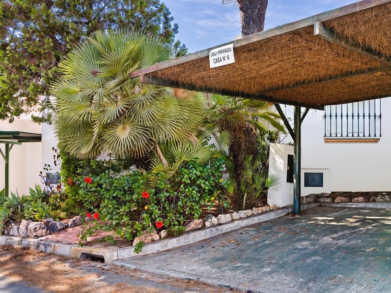 Town House for Sale in Benahavis, Malaga 26