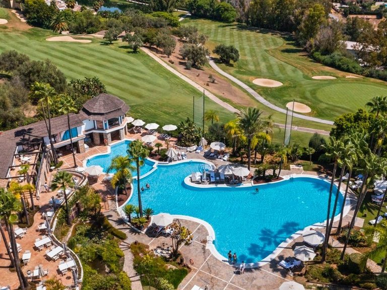 Town House for Sale in Benahavis, Malaga 42