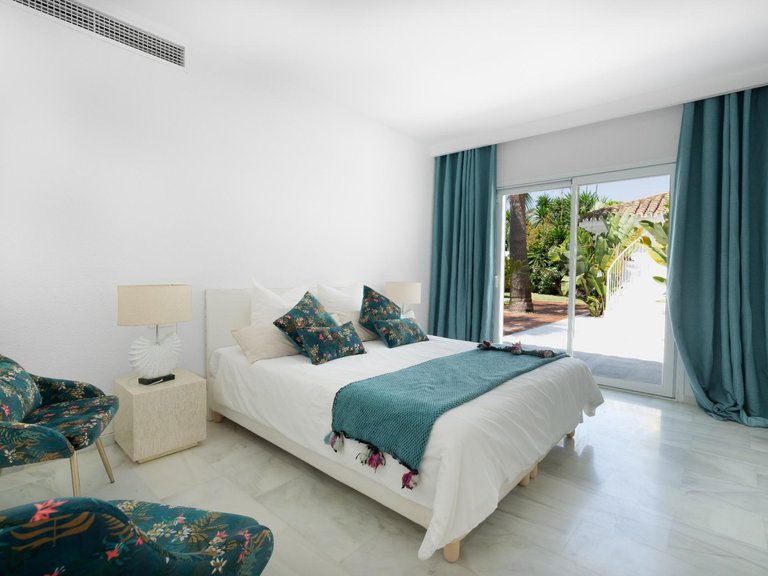 Villa for Sale in Marbella, Malaga 11