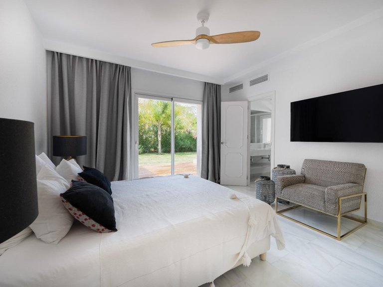 Villa for Sale in Marbella, Malaga 13