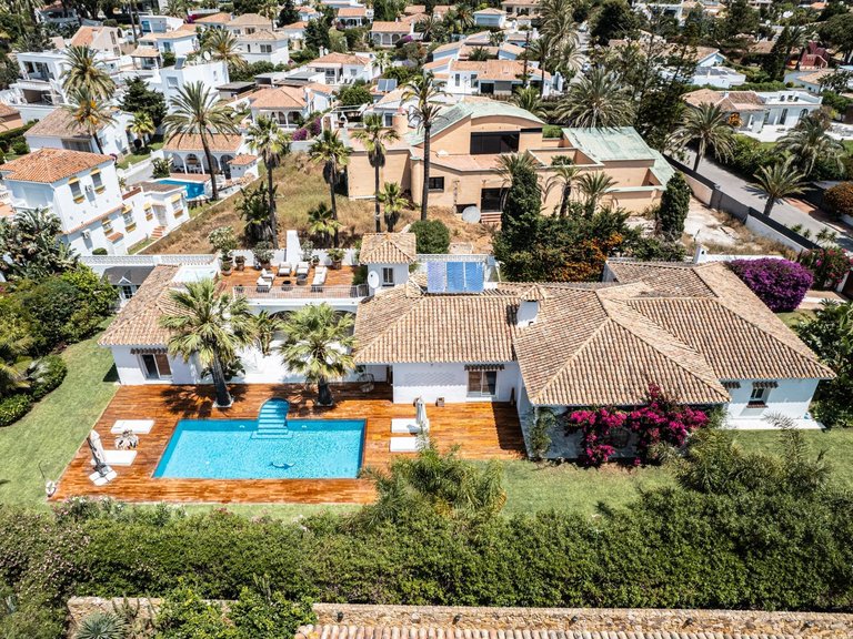 Villa for Sale in Marbella, Malaga 15