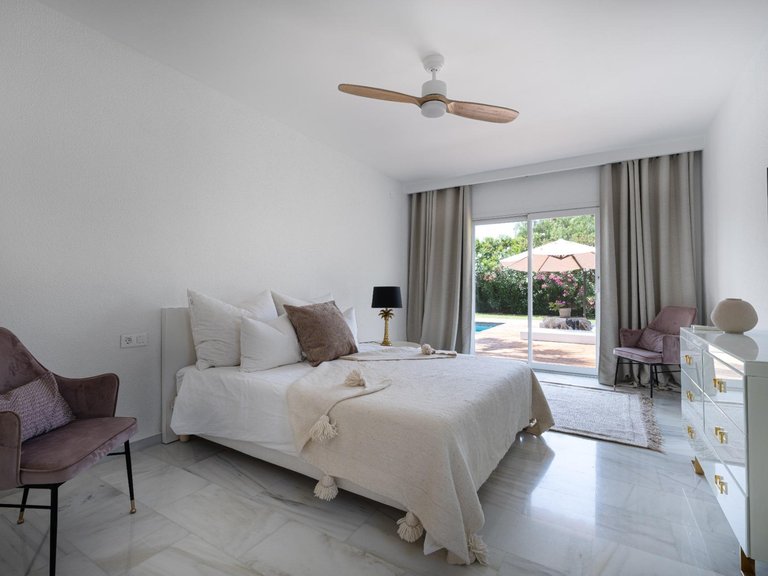 Villa for Sale in Marbella, Malaga 7