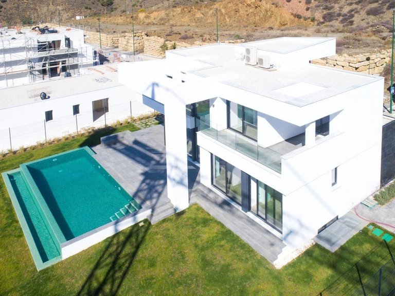 Villa for Sale in Málaga, Malaga 4