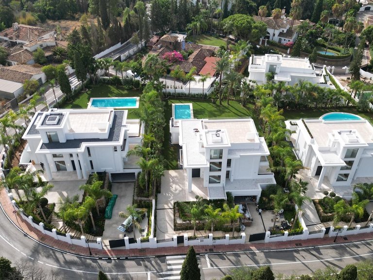 Apartment for Sale in Marbella, Malaga 1