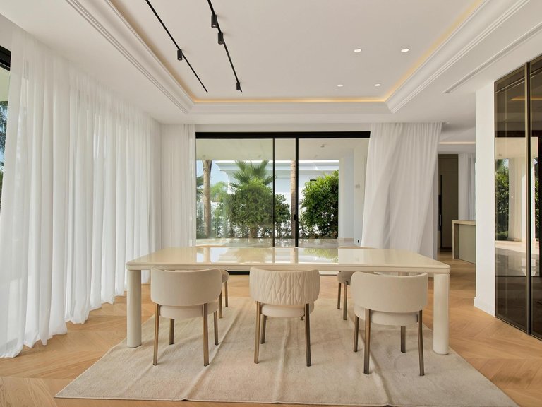 Apartment for Sale in Marbella, Malaga 17