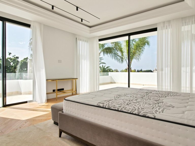 Apartment for Sale in Marbella, Malaga 39