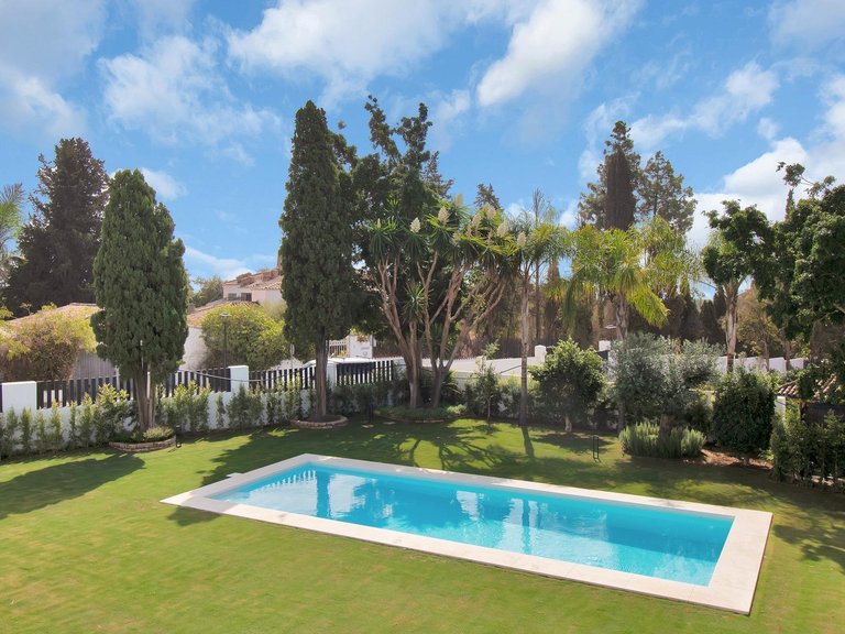 Apartment for Sale in Marbella, Malaga 45