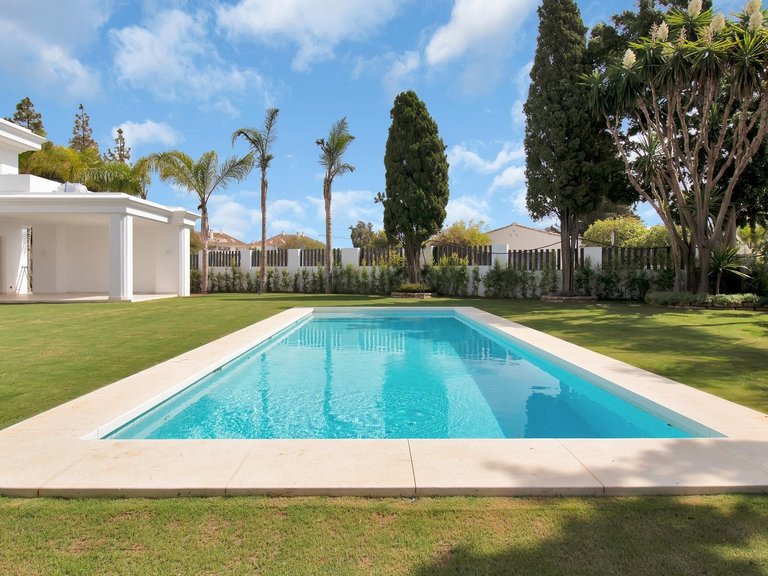Apartment for Sale in Marbella, Malaga 64