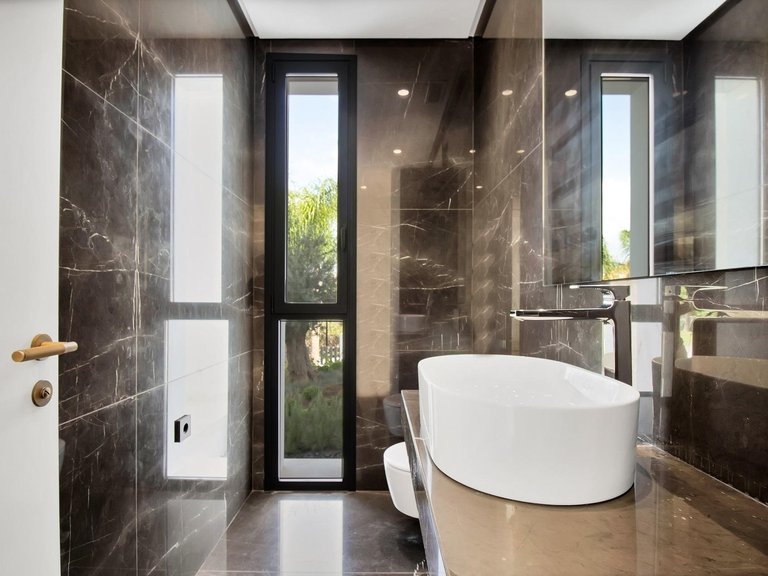 Apartment for Sale in Marbella, Malaga 8