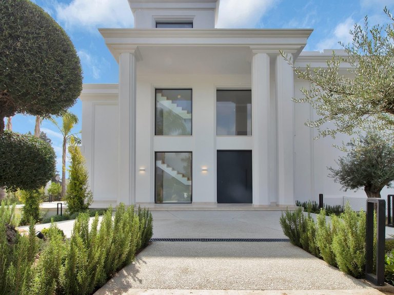 Apartment for Sale in Marbella, Malaga 57