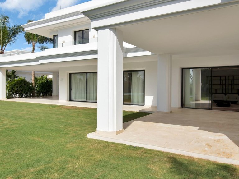 Apartment for Sale in Marbella, Malaga 61
