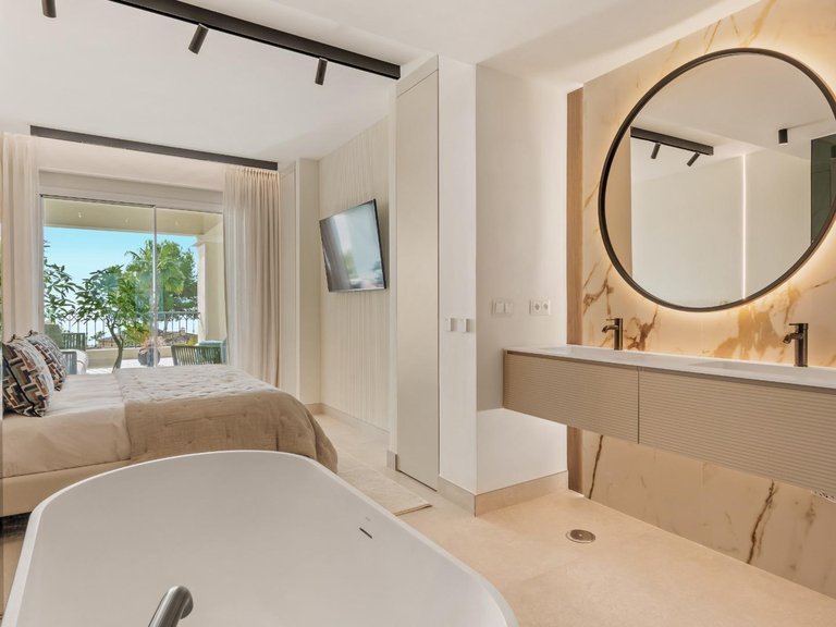 Apartment for Sale in Marbella, Malaga 24