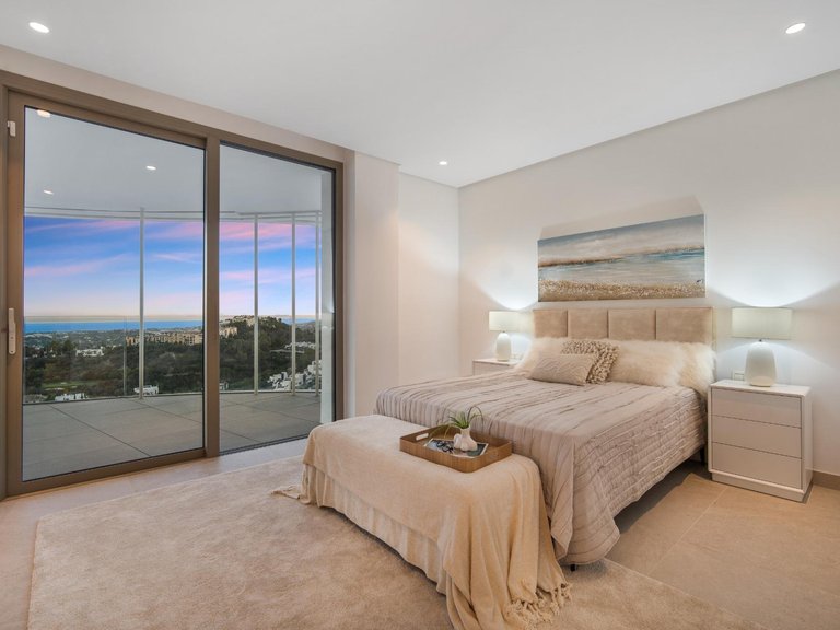 Apartment for Sale in Benahavis, Malaga 32