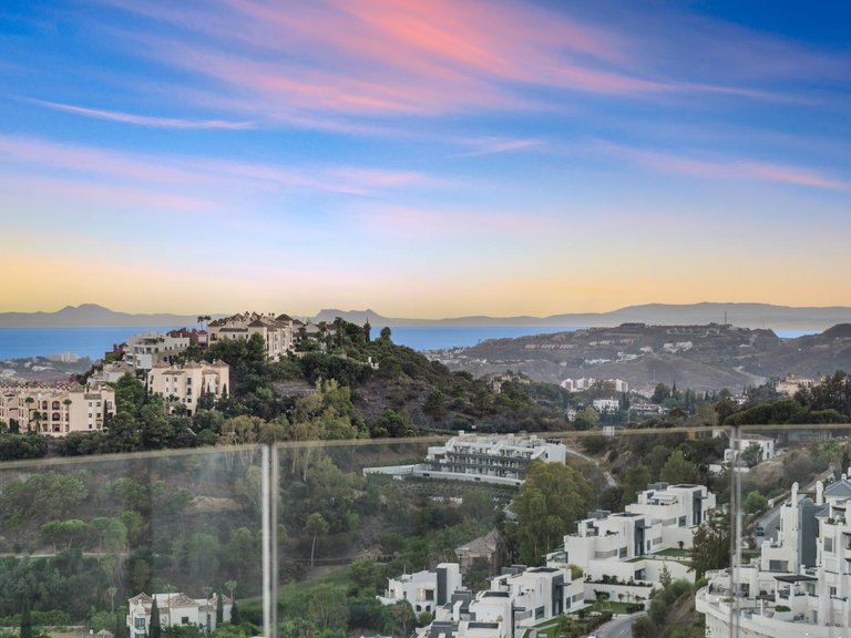 Apartment for Sale in Benahavis, Malaga 37