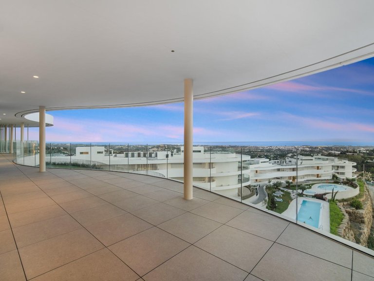 Apartment for Sale in Benahavis, Malaga 38