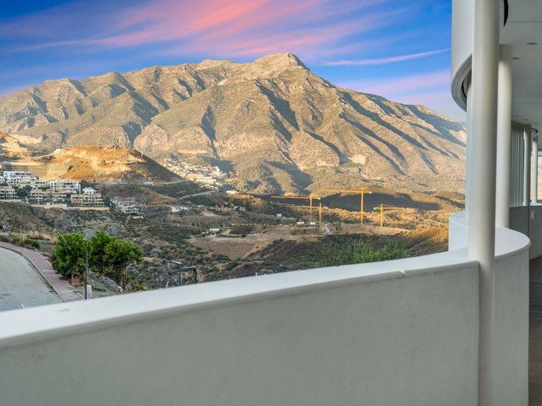 Apartment for Sale in Benahavis, Malaga 40