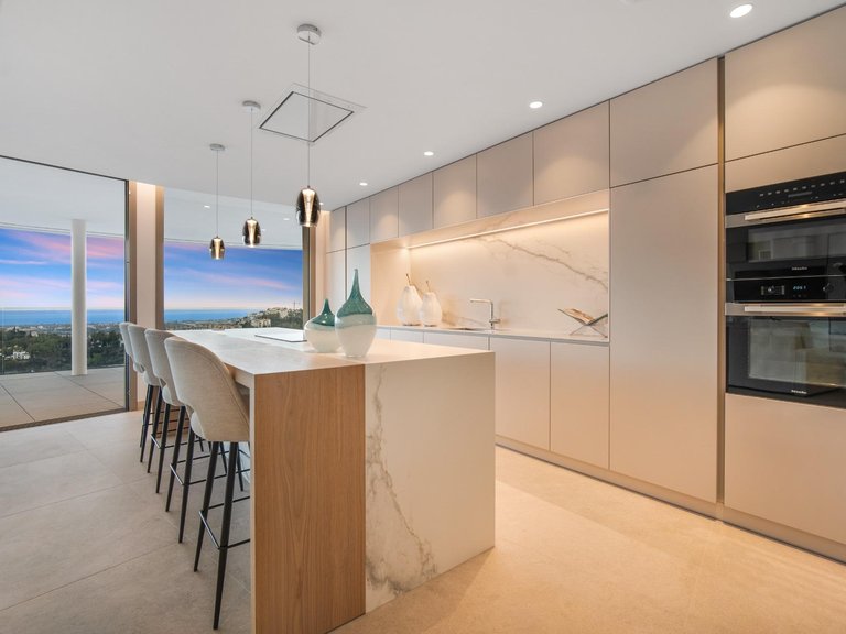 Apartment for Sale in Benahavis, Malaga 44