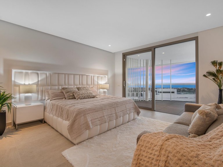 Apartment for Sale in Benahavis, Malaga 47