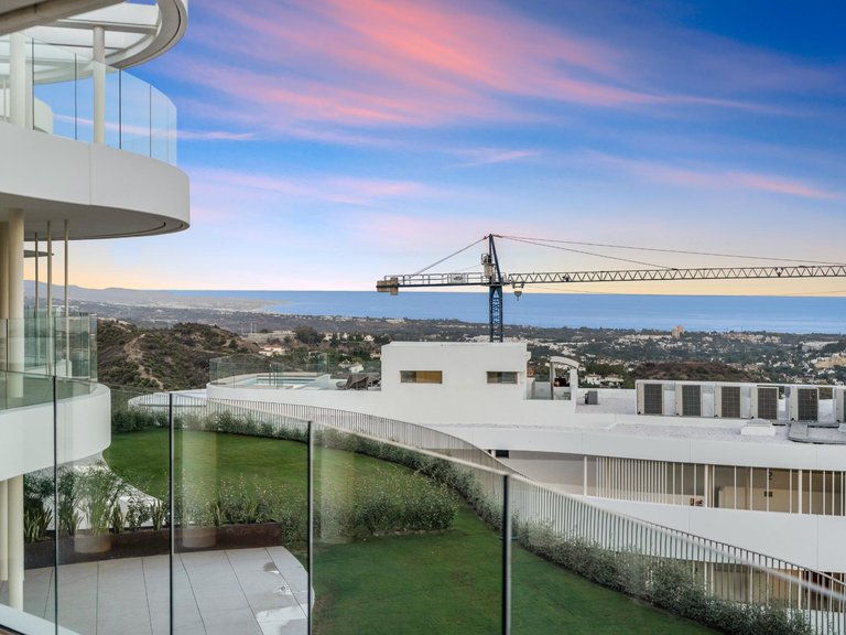 Apartment for Sale in Benahavis, Malaga 56