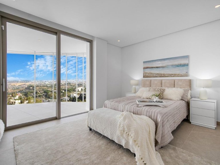 Apartment for Sale in Benahavis, Malaga 9