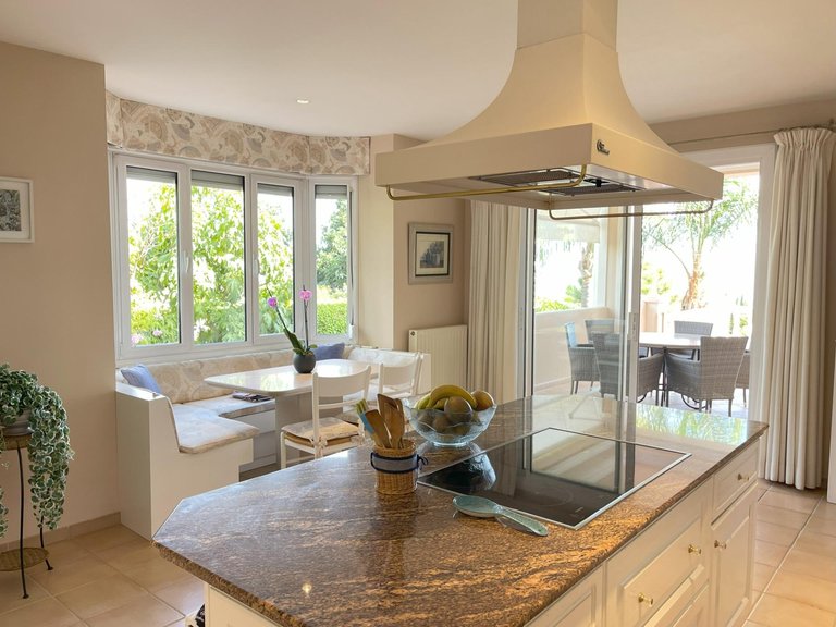 Villa for Sale in Marbella, Malaga 12