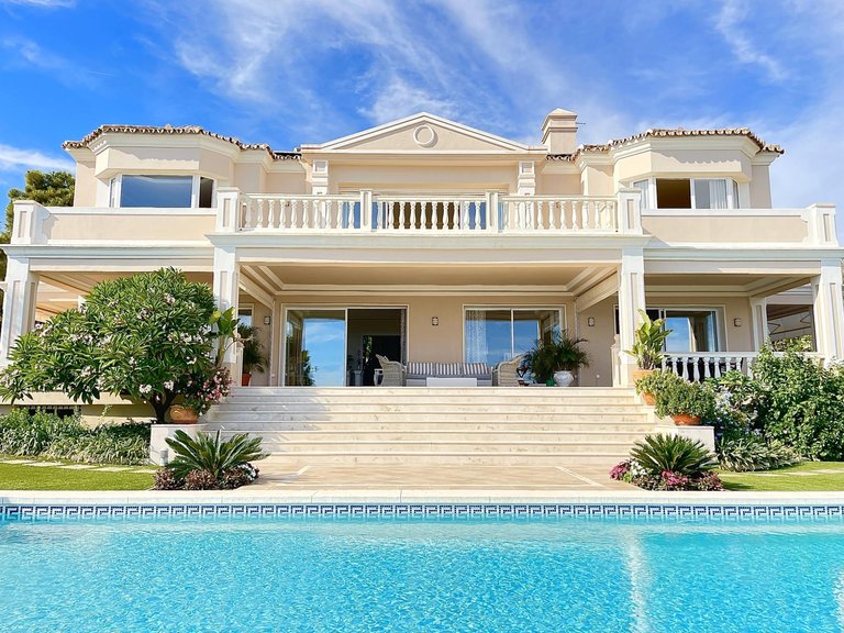 Villa for Sale in Marbella, Malaga 2
