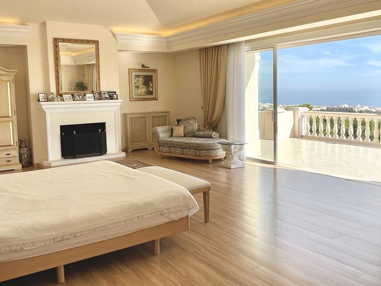 Villa for Sale in Marbella, Malaga 22