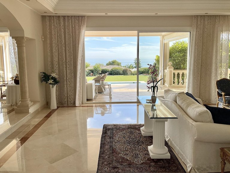 Villa for Sale in Marbella, Malaga 7