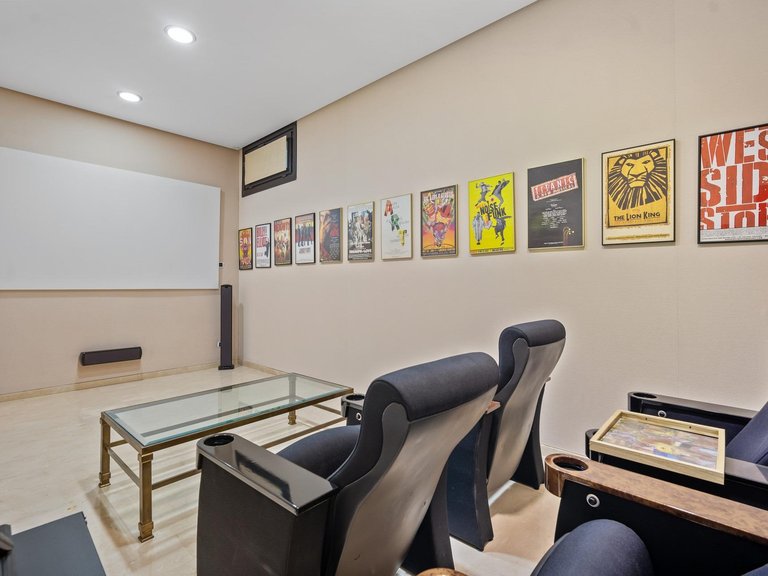 Villa for Sale in Benahavis, Malaga 14