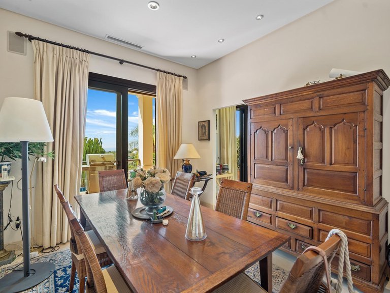 Villa for Sale in Benahavis, Malaga 15