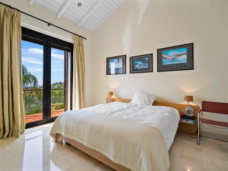 Villa for Sale in Benahavis, Malaga 18