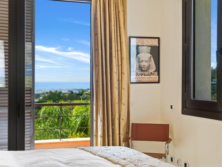 Villa for Sale in Benahavis, Malaga 31