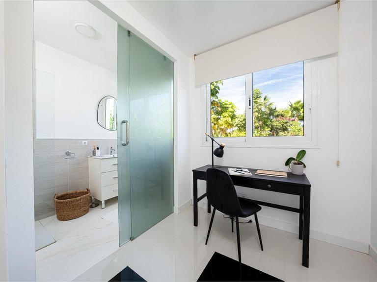 Villa for Sale in Marbella, Malaga 12