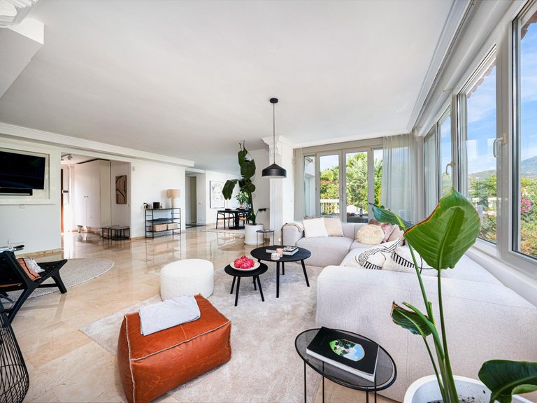 Villa for Sale in Marbella, Malaga 5