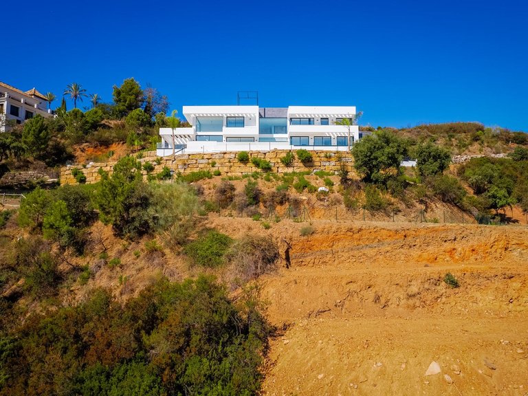 Apartment for Sale in Benahavis, Malaga 55