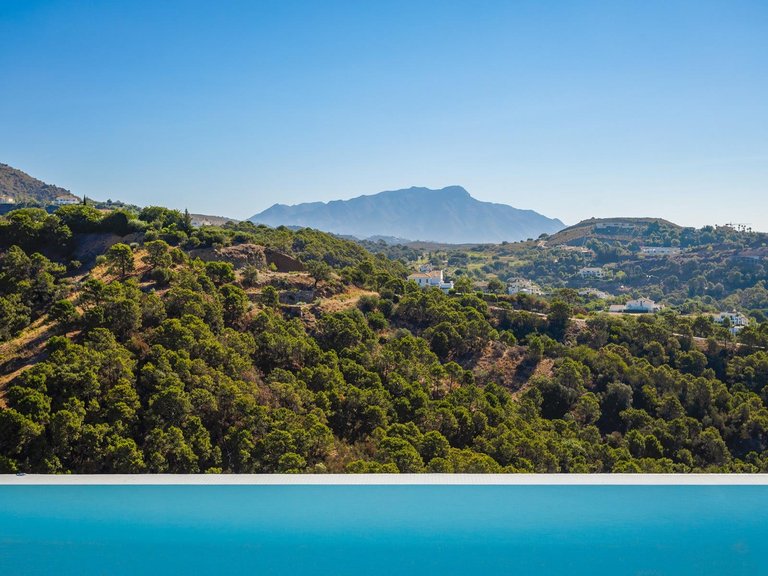 Apartment for Sale in Benahavis, Malaga 56