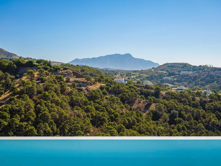 Apartment for Sale in Benahavis, Malaga 57