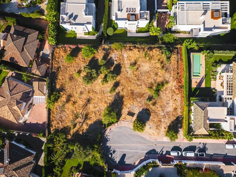 Plot for Sale in Marbella, Malaga 3