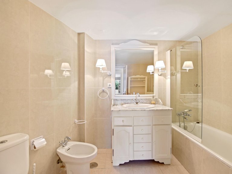 Town House for Sale in Marbella, Malaga 33