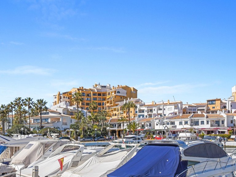 Apartment for Sale in Marbella, Malaga 90