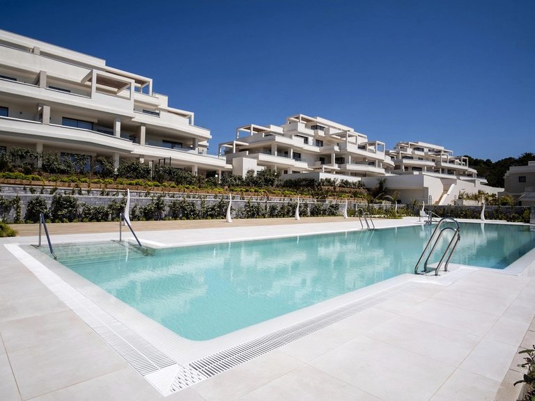 Apartment for Sale in Estepona, Malaga 3