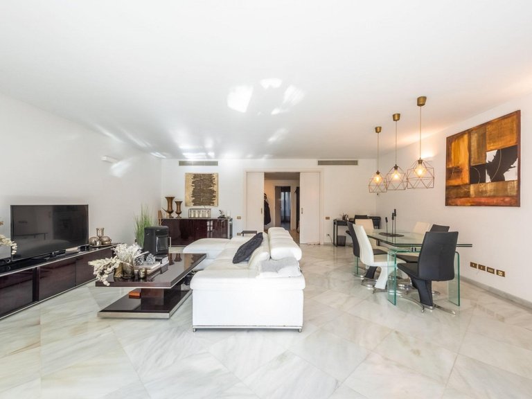 Apartment for Sale in Marbella, Malaga 6