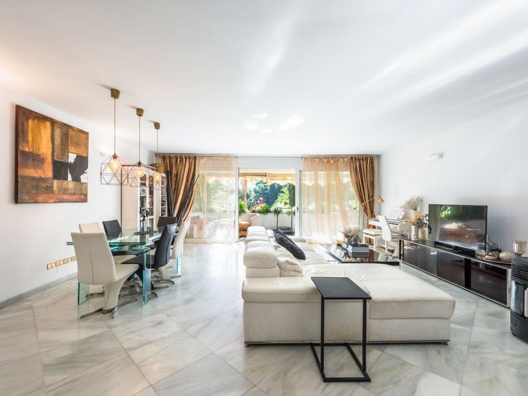 Apartment for Sale in Marbella, Malaga 7